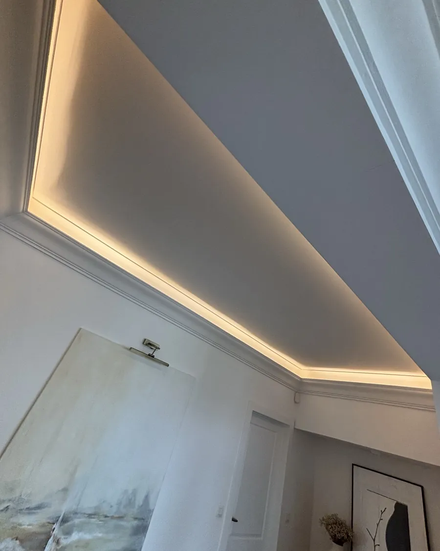 Lichtkroonlijst, indirecte verlichting